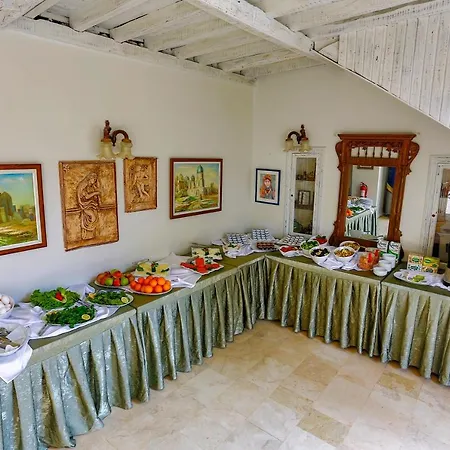 Hotel Atelya Art 3*